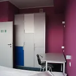 Molo Хостел